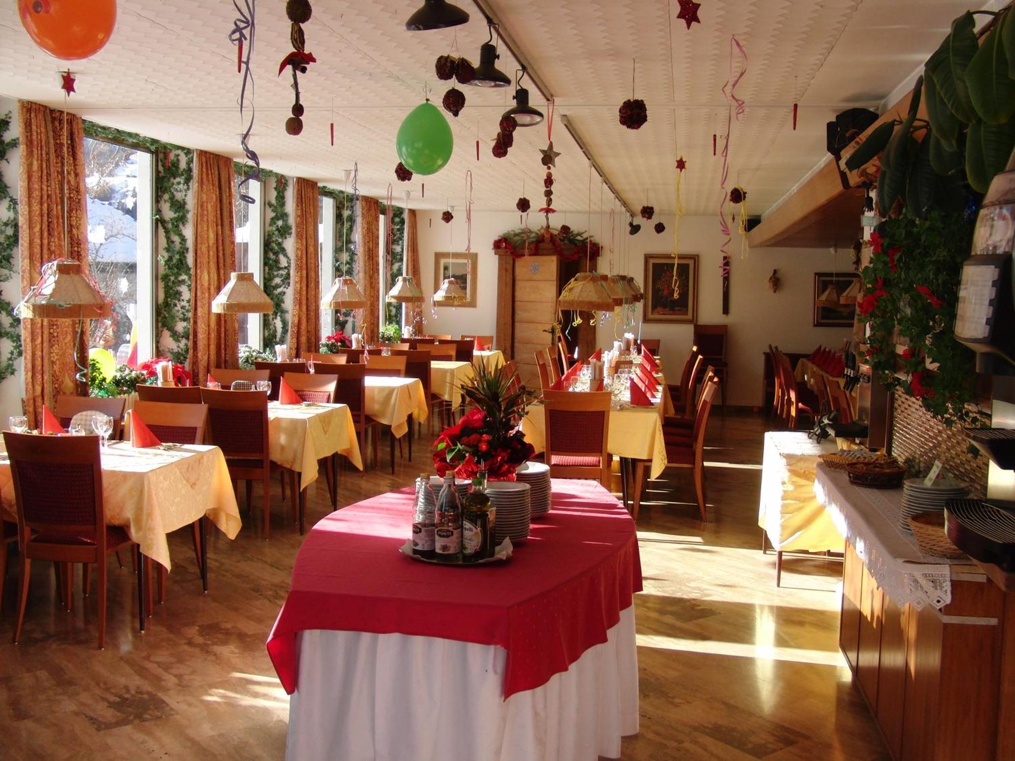 Hotel Villa Emilia Ортизей Екстериор снимка